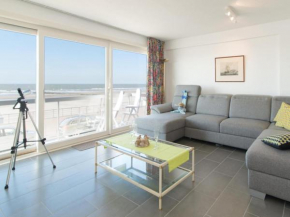 Beautiful apartment with terrace and sea view